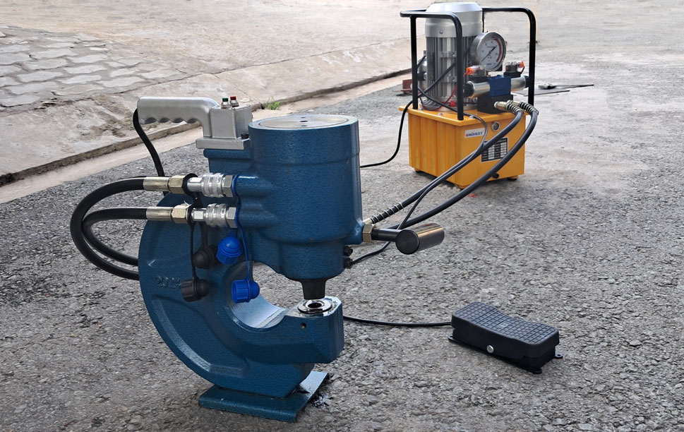 Bộ máy đột thủy lực JAP-2024 và bơm điện 2 chiều DP150-D2