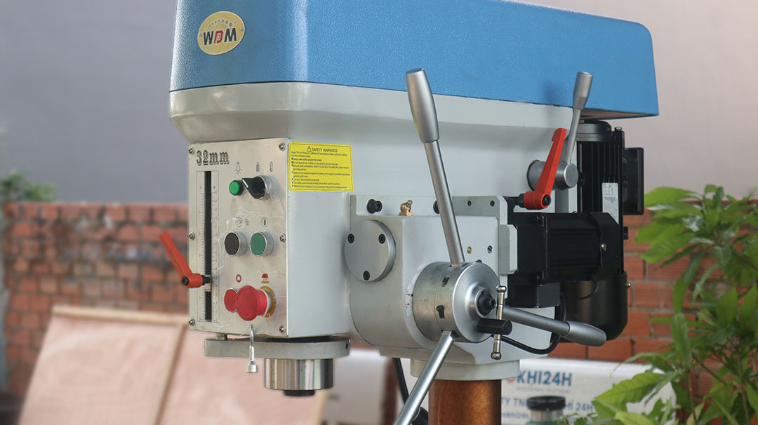 Máy khoan bàn ZB5032G