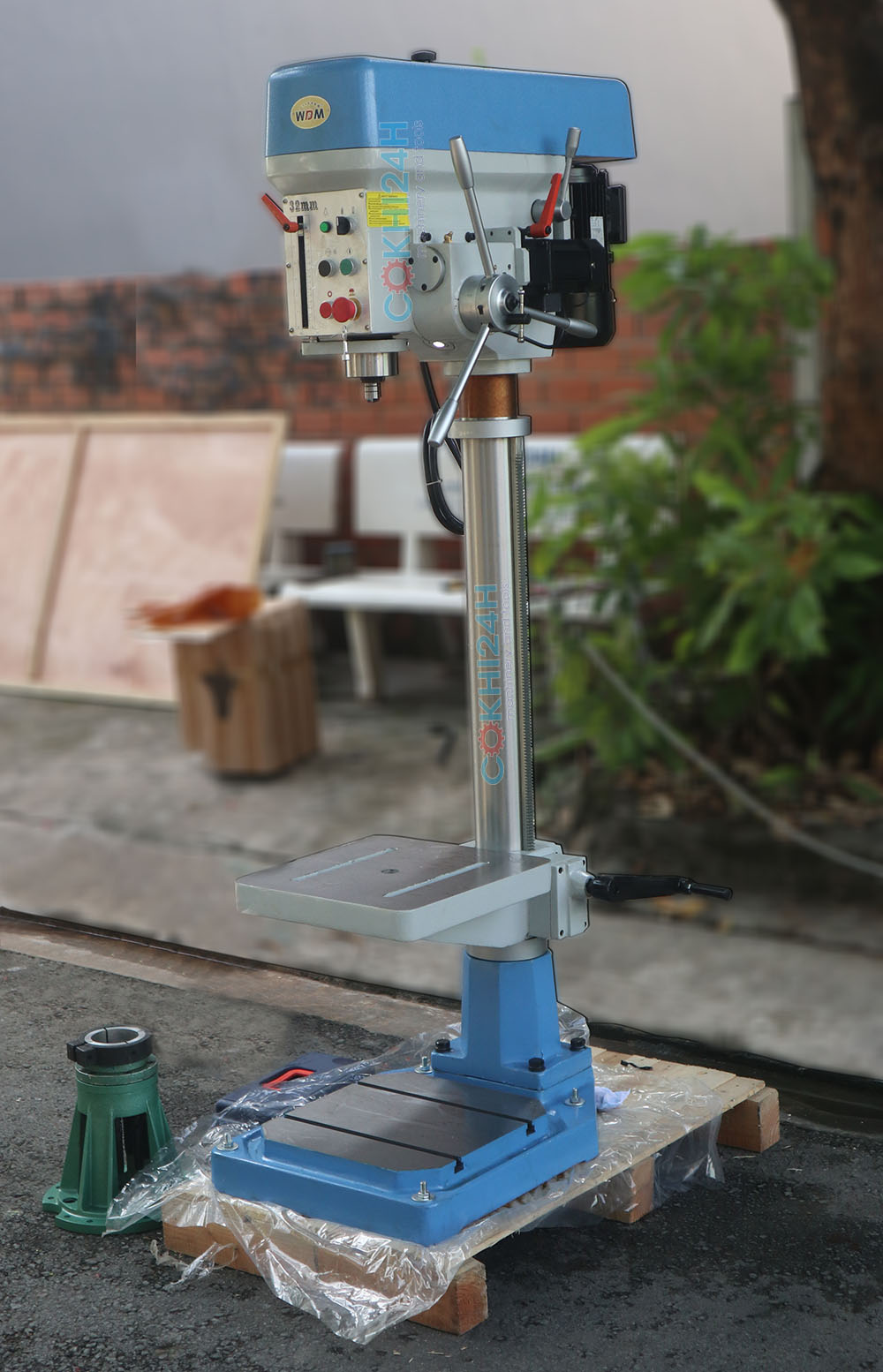 Máy khoan bàn ZB5032G